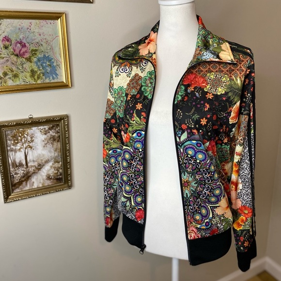 Adidas x Farm Rio Jardín Agartha Jacket Floral Size Medium - Picture 3 of 8